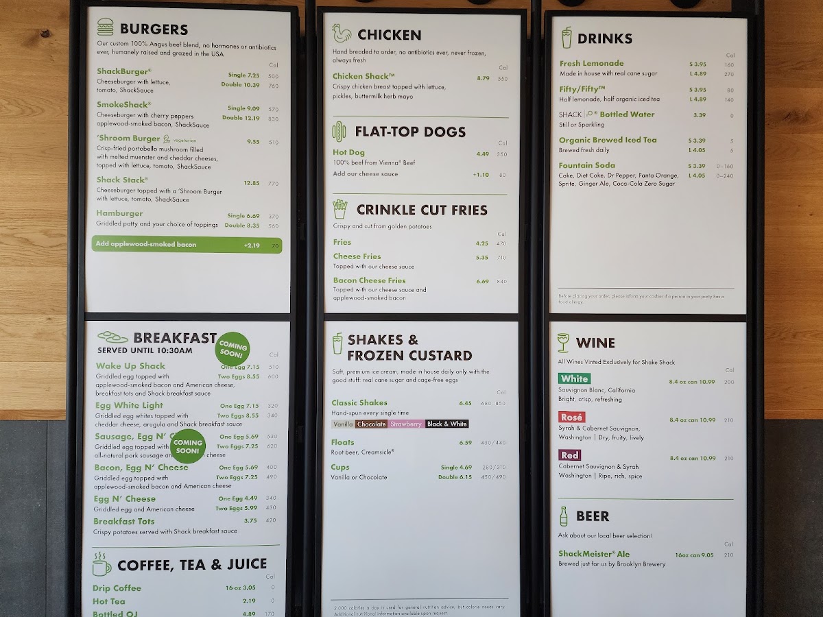 Shake Shack Minneapolis-St Paul Airport menu board