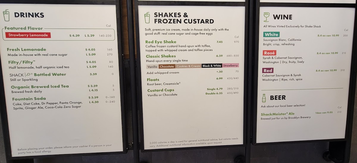Shake Shack Minneapolis-St Paul Airport menu board