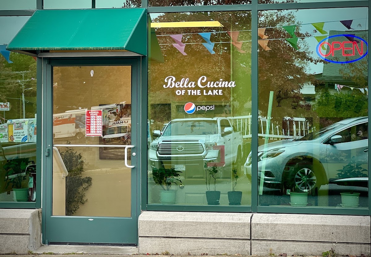 Bella Cucina of the Lake