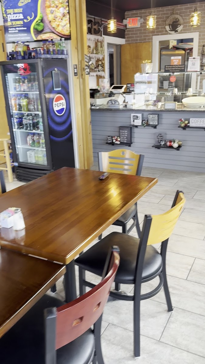 ONEWAY Cafe and Pizza