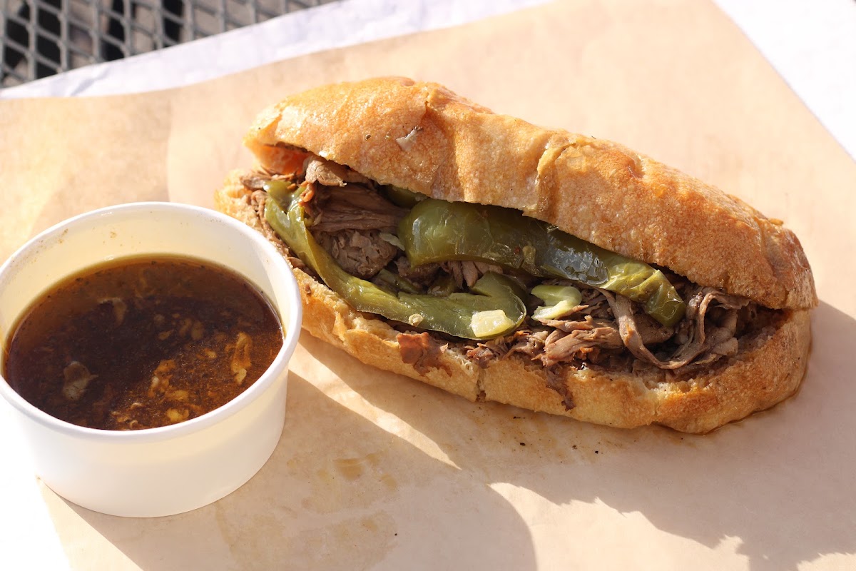 Menza's Italian Beef & Bakery