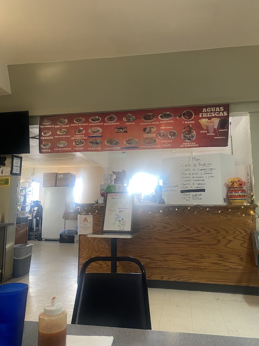 TAQUERIA EL PIOLIN