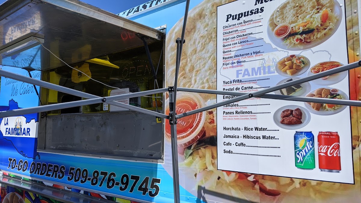 La Familiar menu board