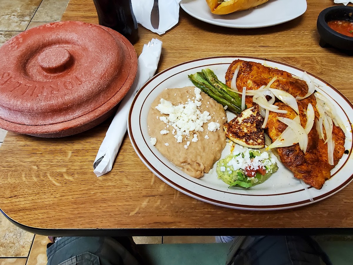 La Malquerida Restaurant & Tienda Avon Park