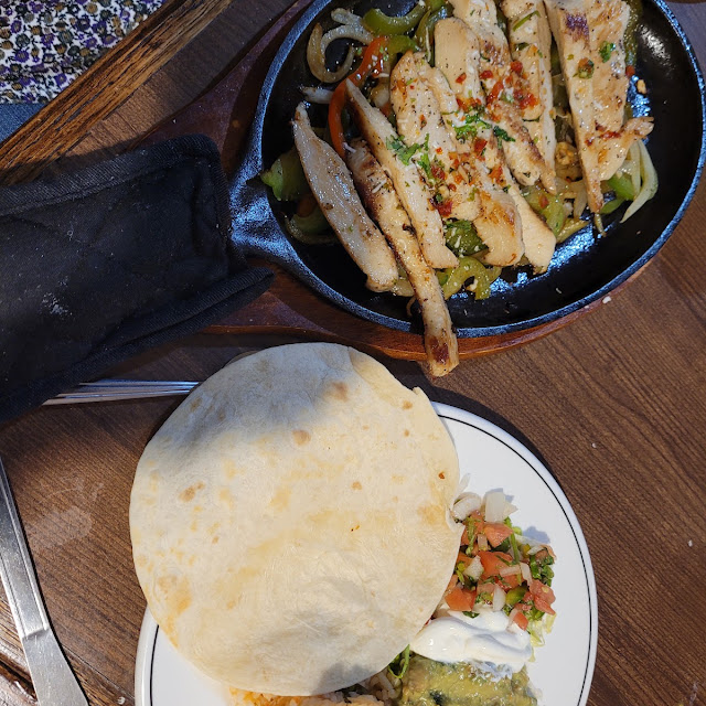 Chicken Fajitas Salad
