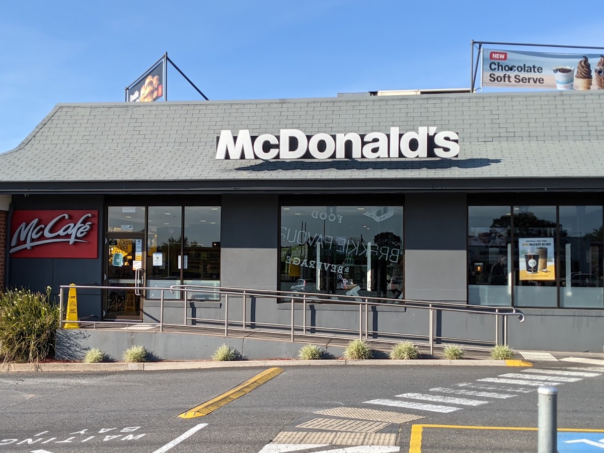 McCafé Reynella