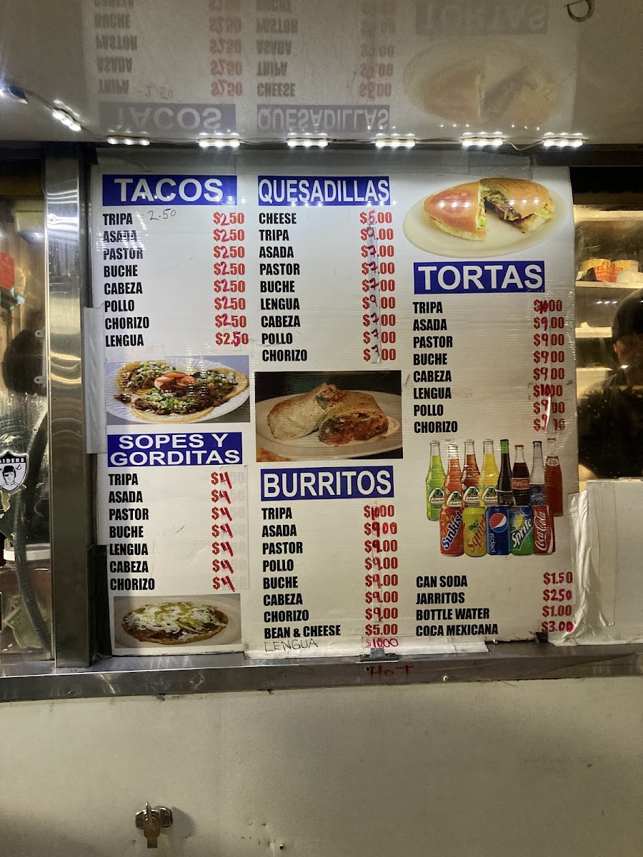 Taco's Luna menu board