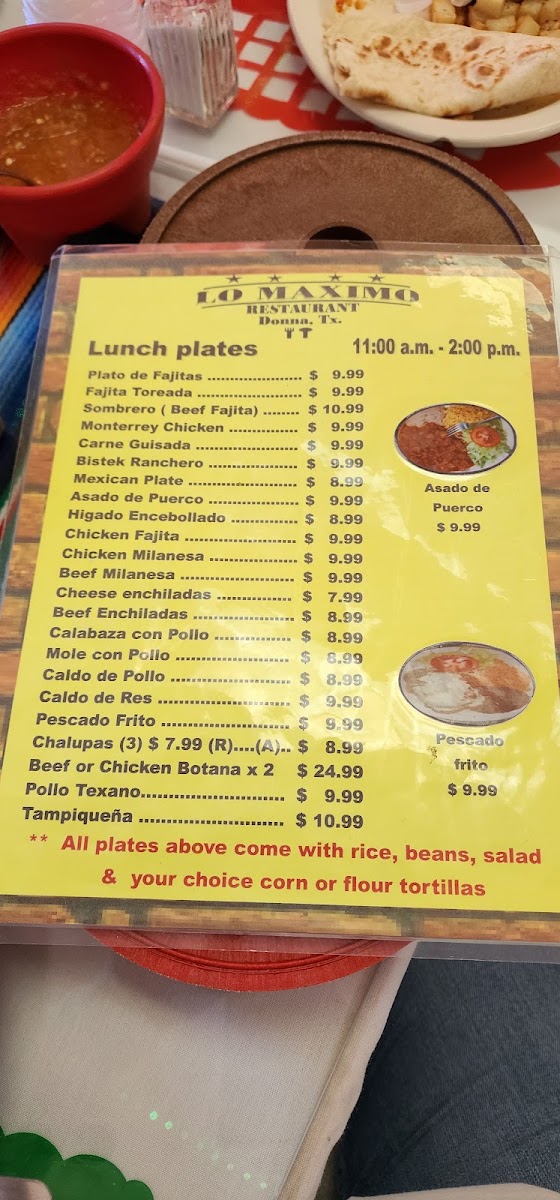 Los Máximo 'Mingo Place' menu board
