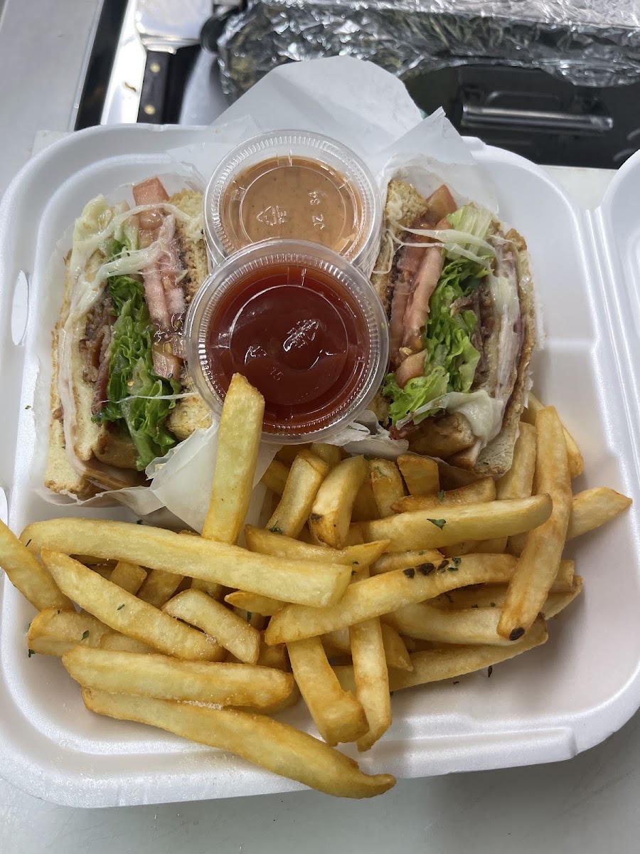 Roxi's Caribbean flavor