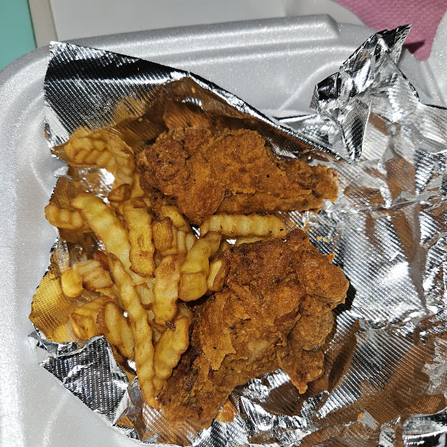 Fried Chicken Wings with Fries
