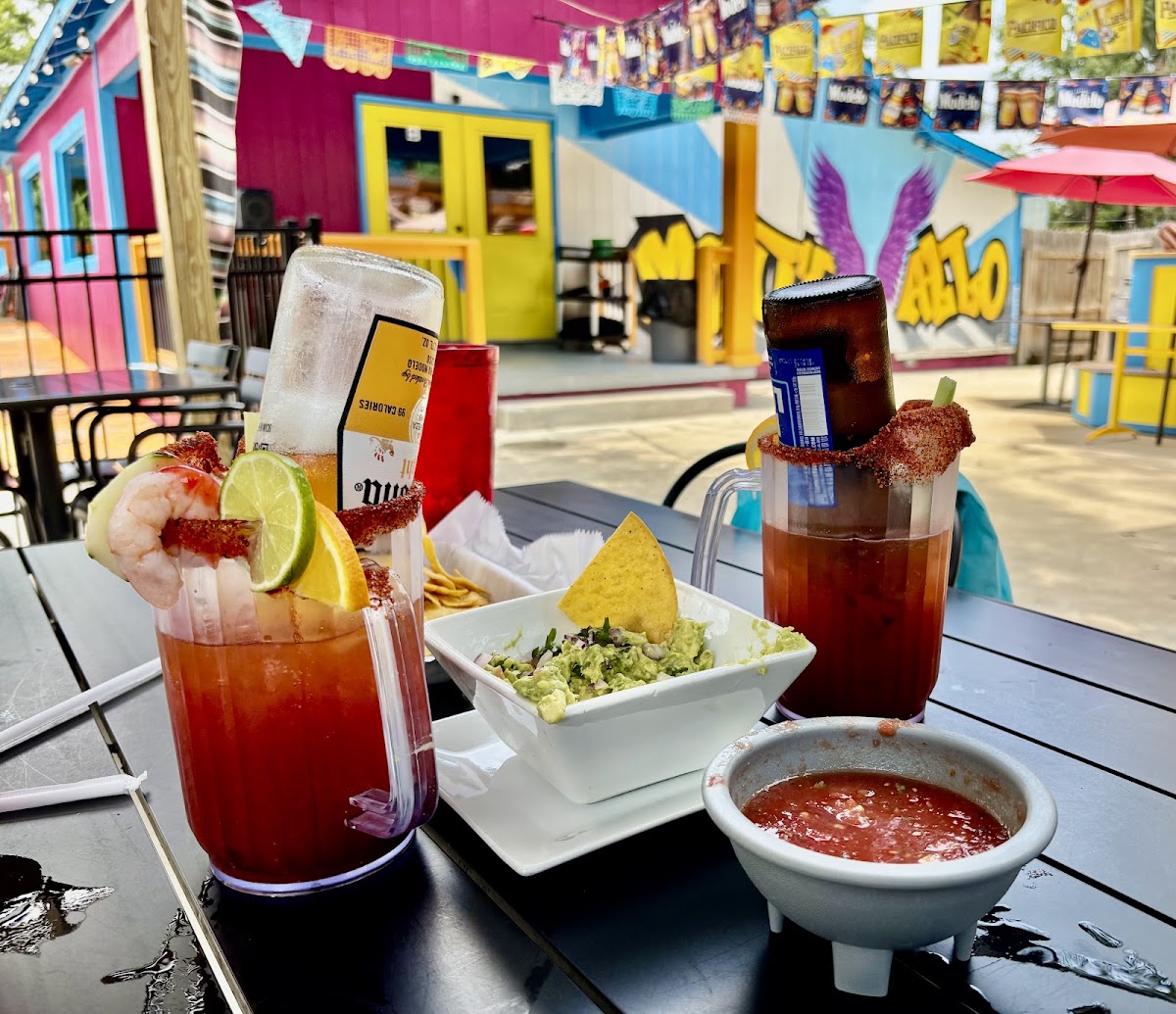 Los Monchies Mezcarrita Grill