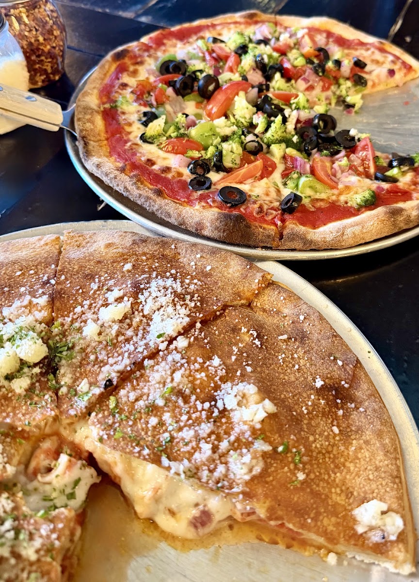 Luca's Wood Fire Pizza & Restaurant