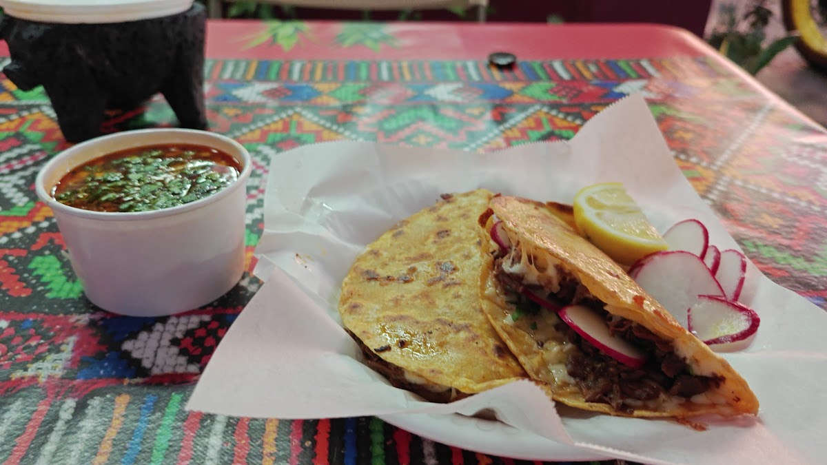 Las Flores Comida Mexicana