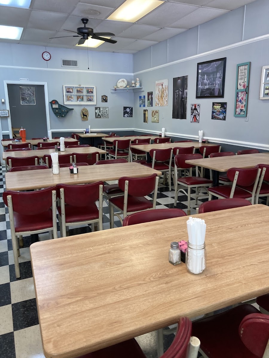 DeBruhl's Cafe