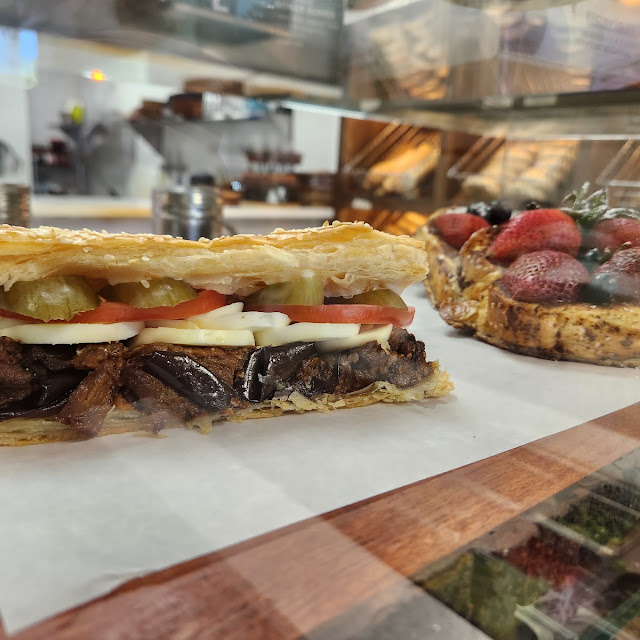 Sabich Burekas