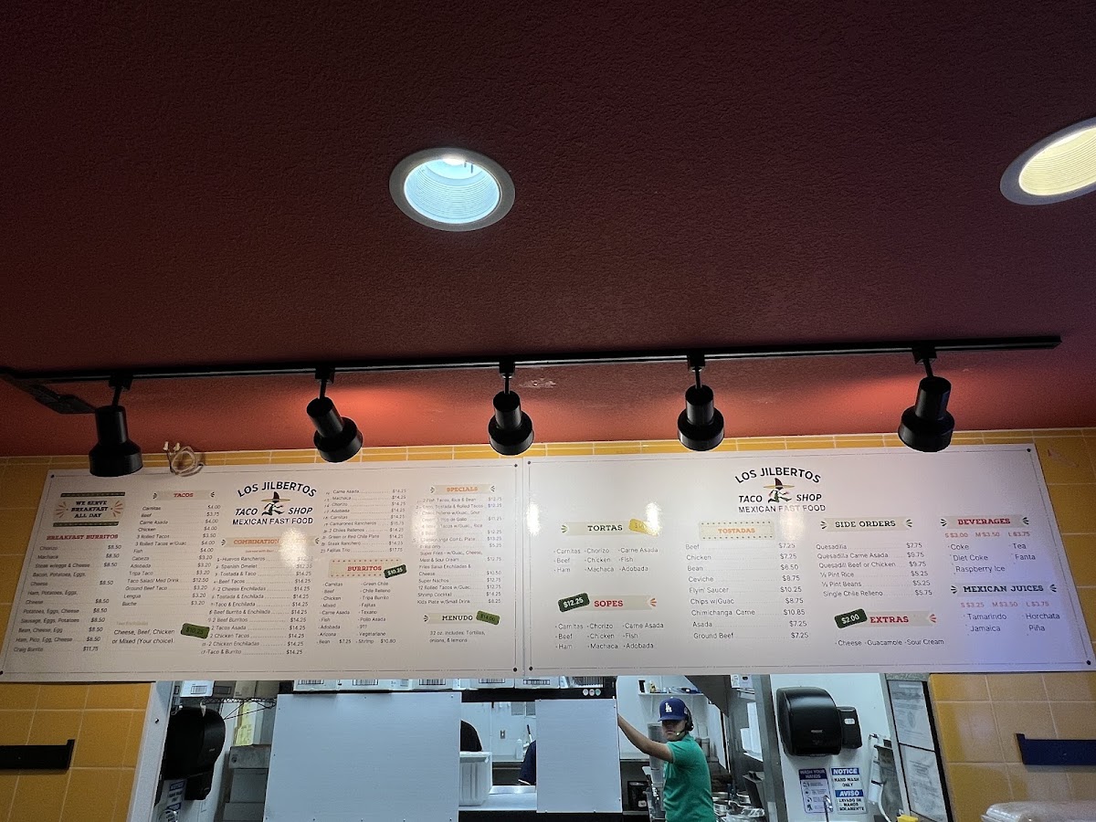Los Jilbertos menu board