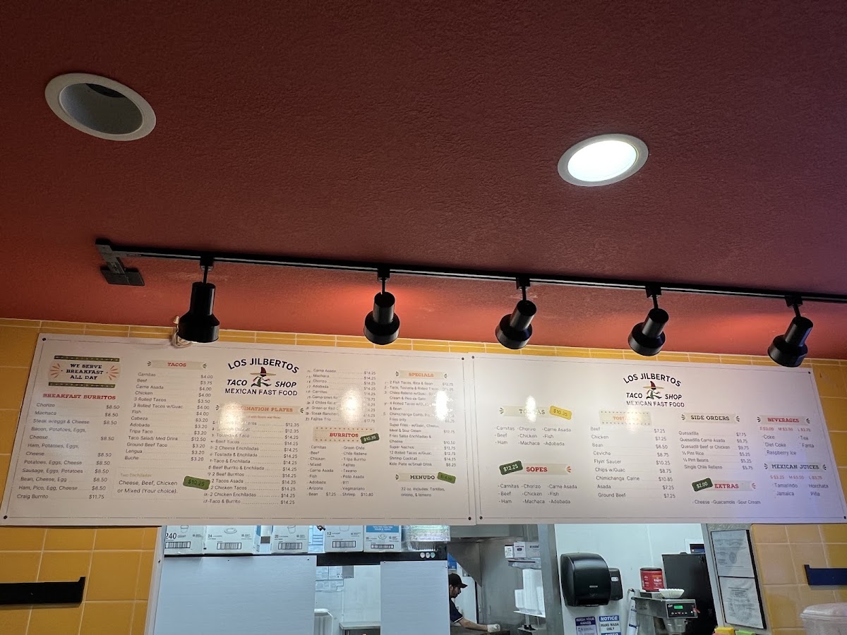 Los Jilbertos menu board