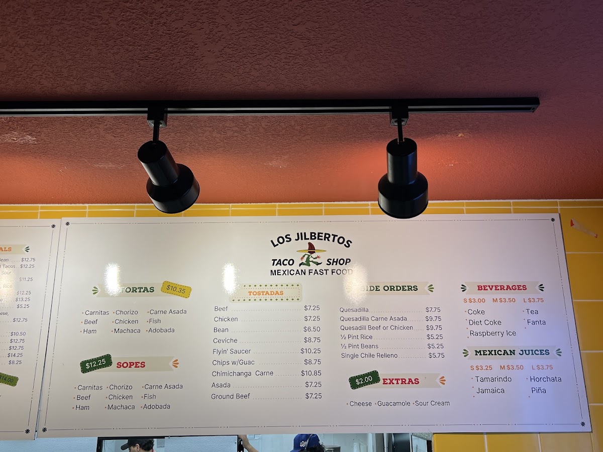 Los Jilbertos menu board