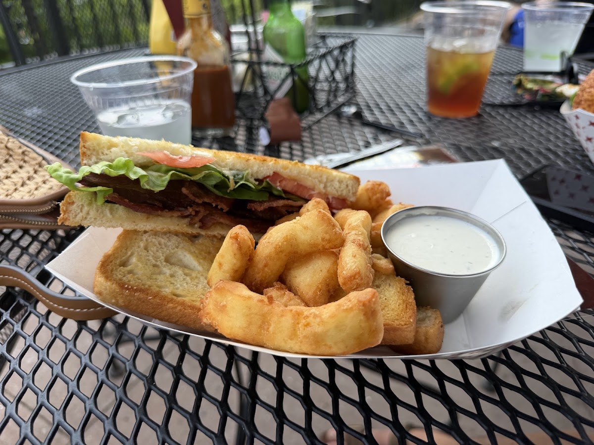 Latchstring Restaurant