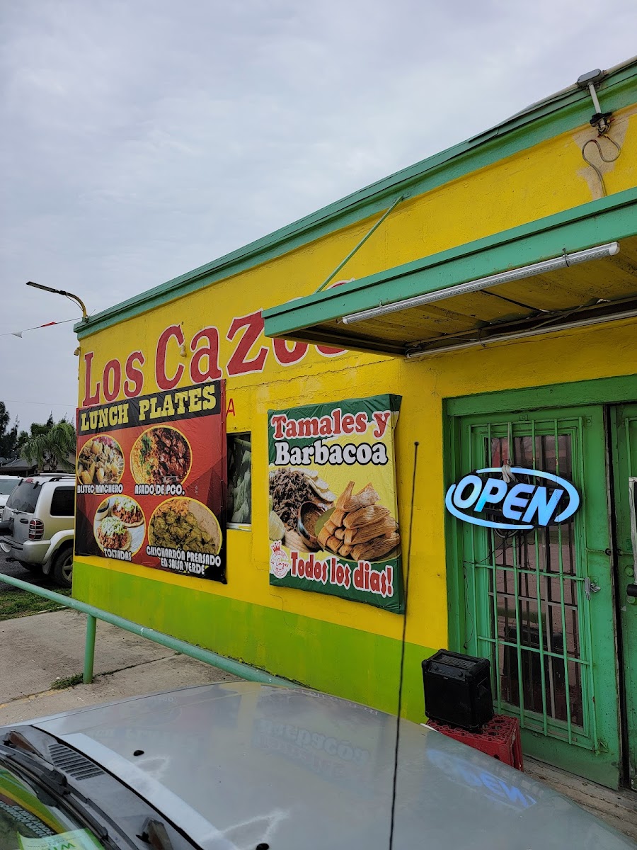 Los cazos tortillería y taqueria