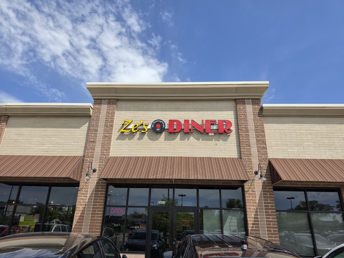 Ze's Diner Bloomington