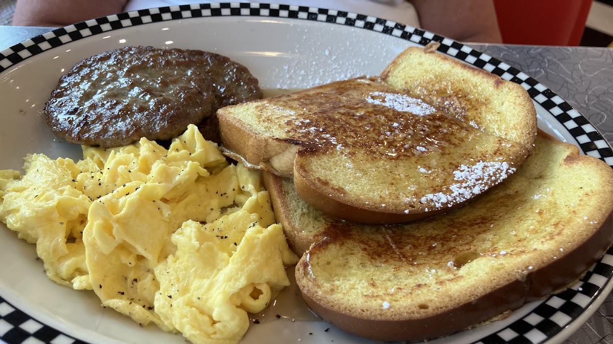 Ze's Diner Bloomington