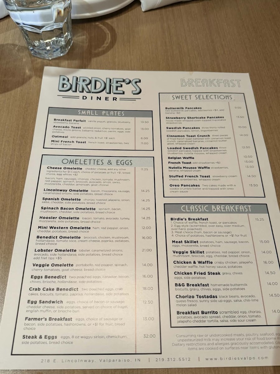 Birdie's Diner menu board