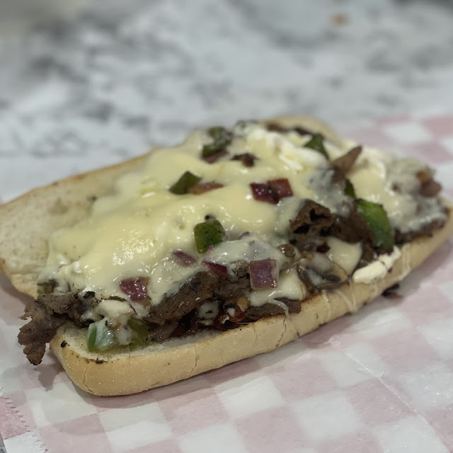 8 Oz Meat & Cheese Cheesesteak