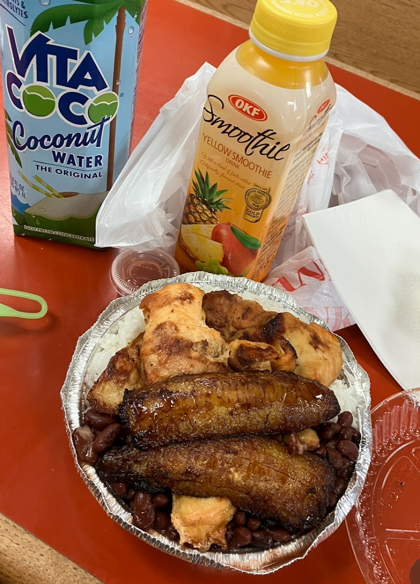 El Clasico Deli & Restaurant
