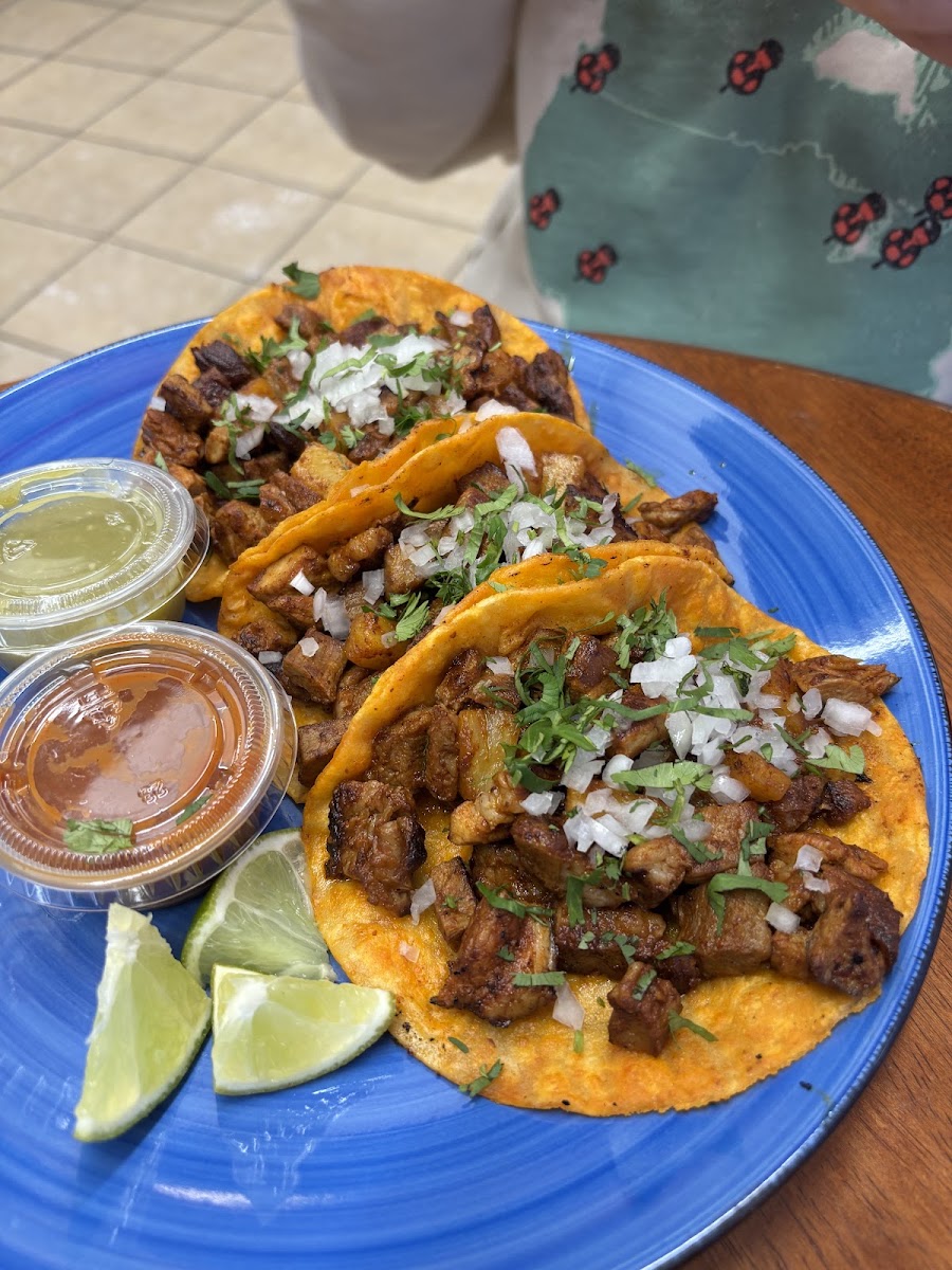 TNT Tacos N Tacos
