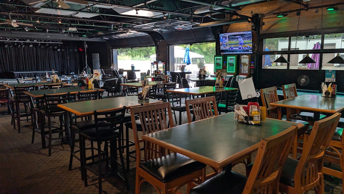 Schmidty's Bar and Grill