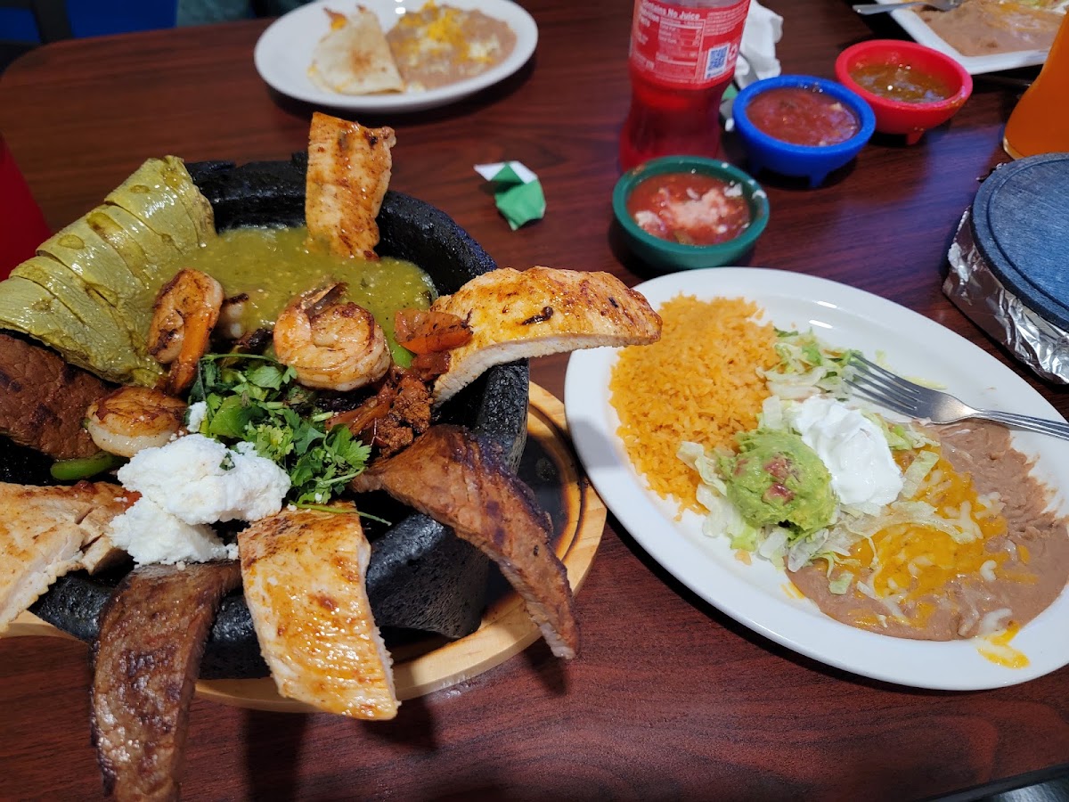 Los Aztecas Restaurant 2