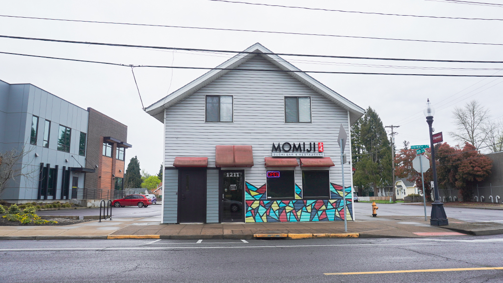 Momiji Sushi Restaurant - West Salem