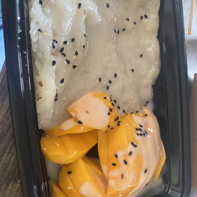 Mango & Sweet Sticky Rice