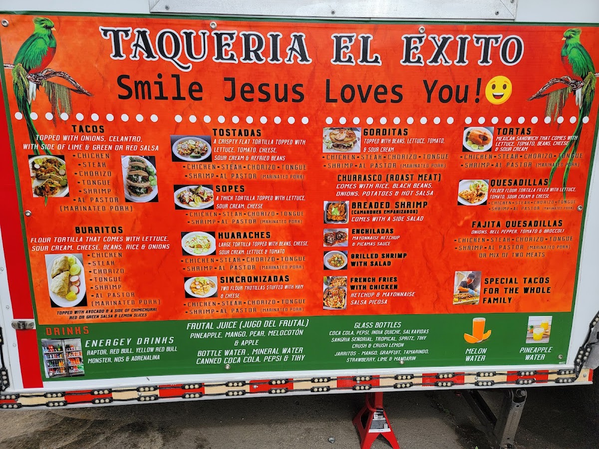 Taquería “ EL ÉXITO “ menu board