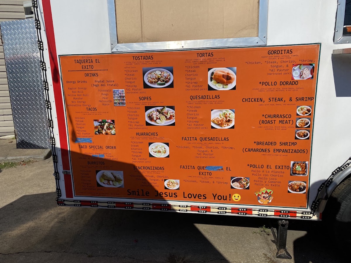 Taquería “ EL ÉXITO “ menu board