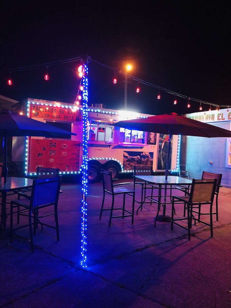 Taquería “ EL ÉXITO “