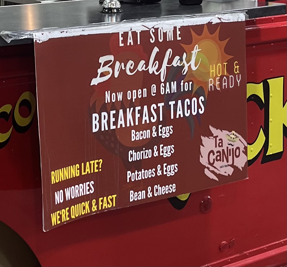 Ta Canijo (Maple Rd.) menu board