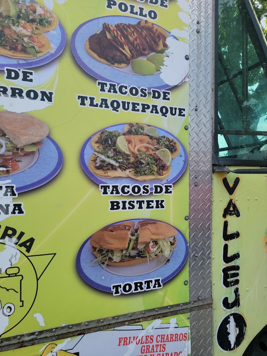 Taqueria vallejo menu board