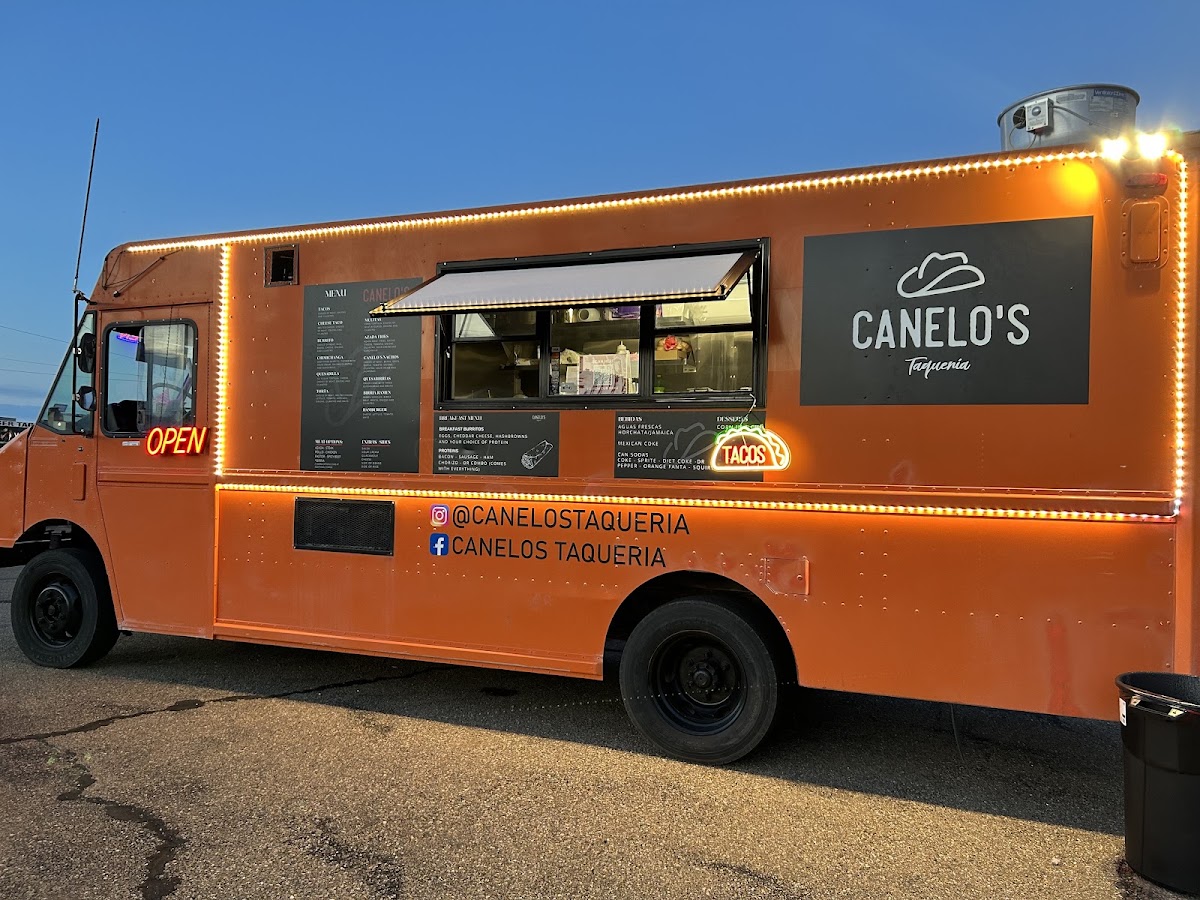 Canelos Taqueria menu board