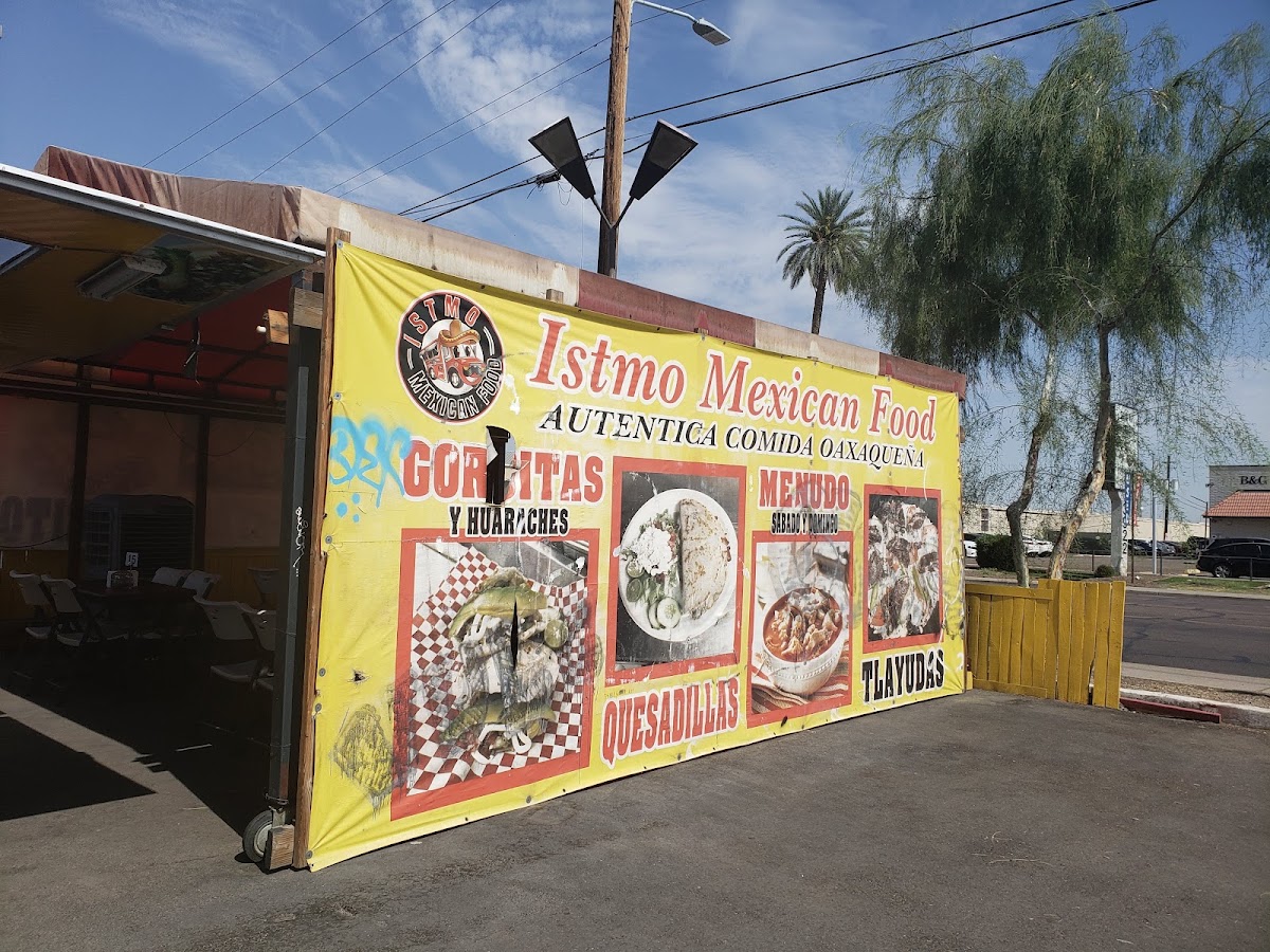 Istmo mexican food