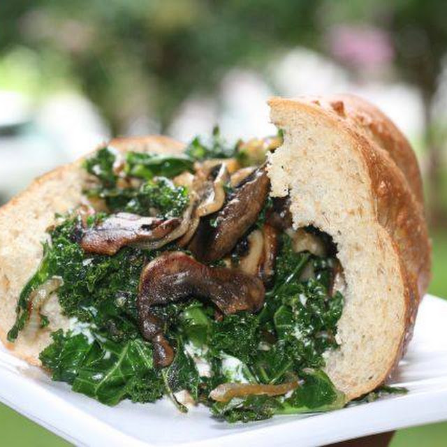 Kale & Lion's Mane Mushroom Sub