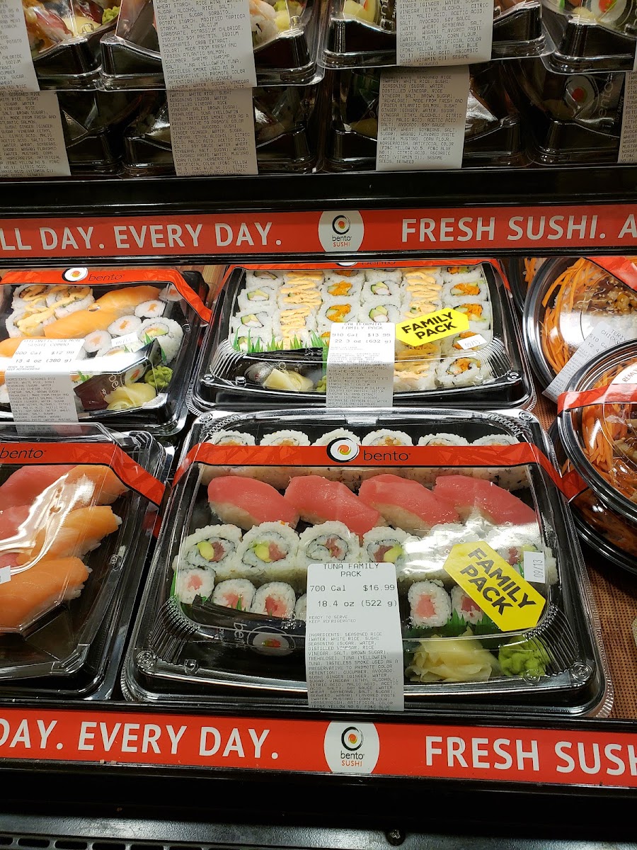 SNOWFOX Sushi