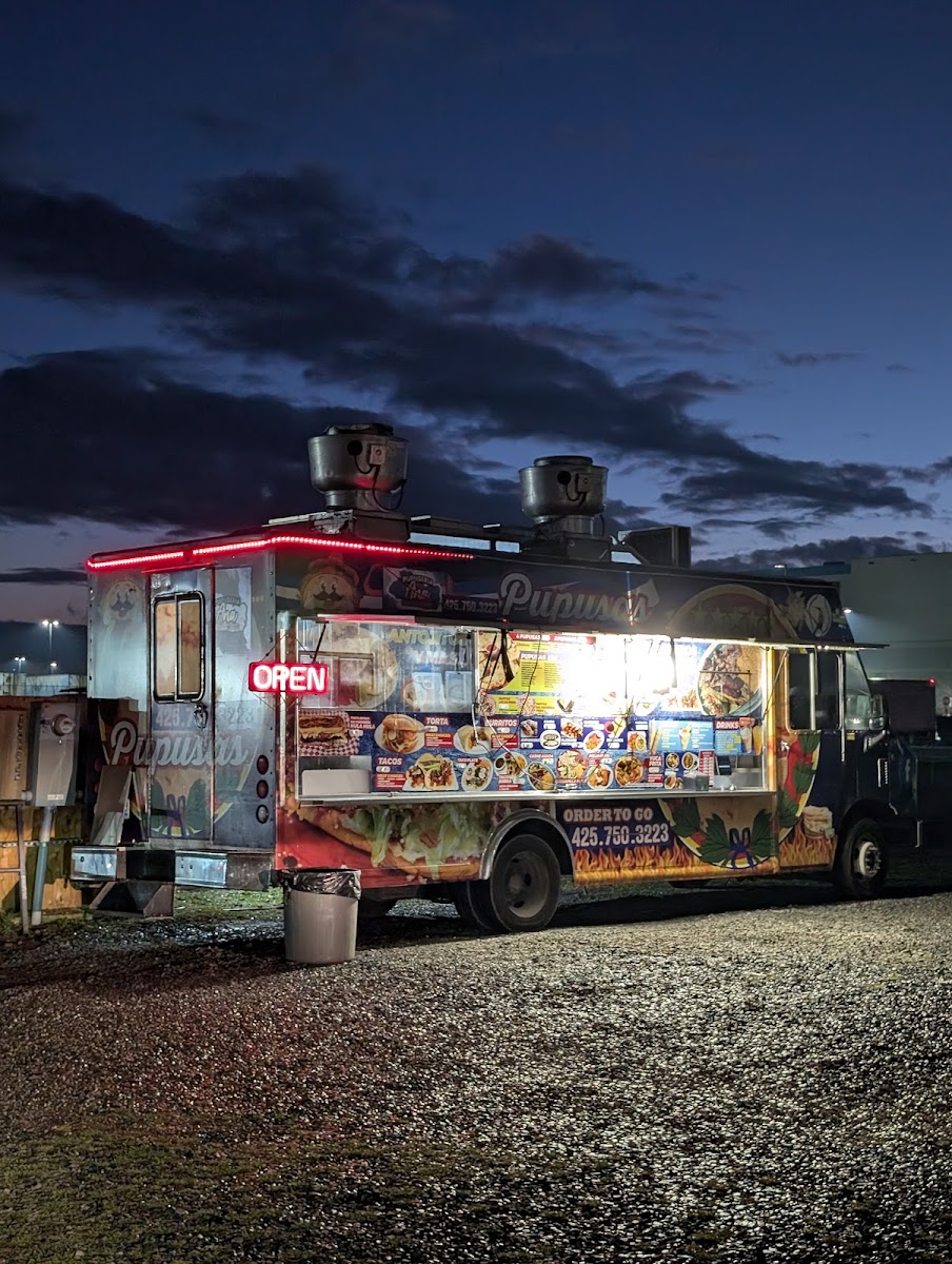 Pupuseria Ana Food Truck