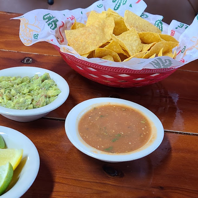 Chips and Salsa and Small Guacamole