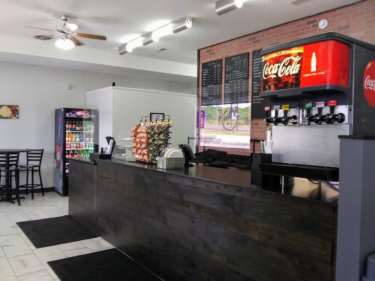 Amore Pizza Kitchen