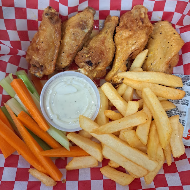 B Catan Buffalo Wings Lemon Pepper