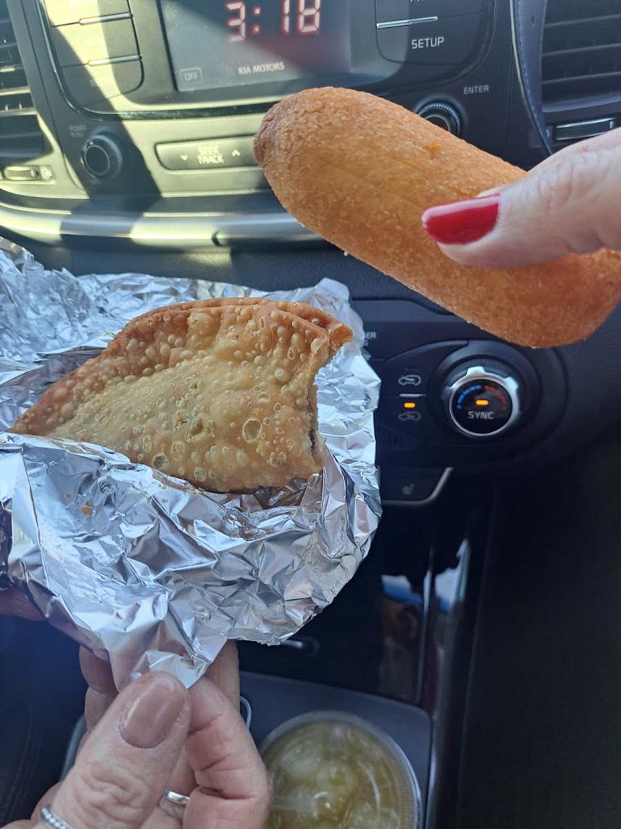 Flama Tropical Food Truck Sandwichera & Comida Criolla