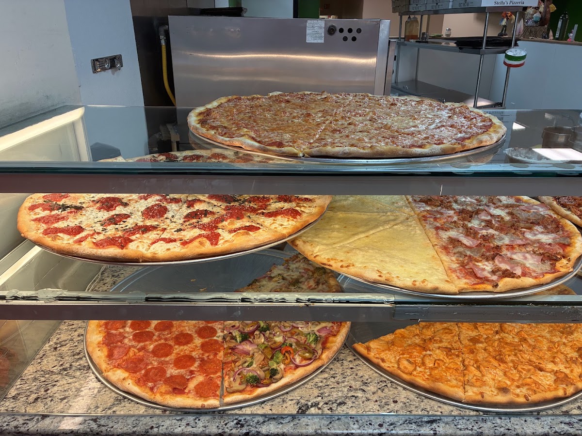 Stella's Pizzeria