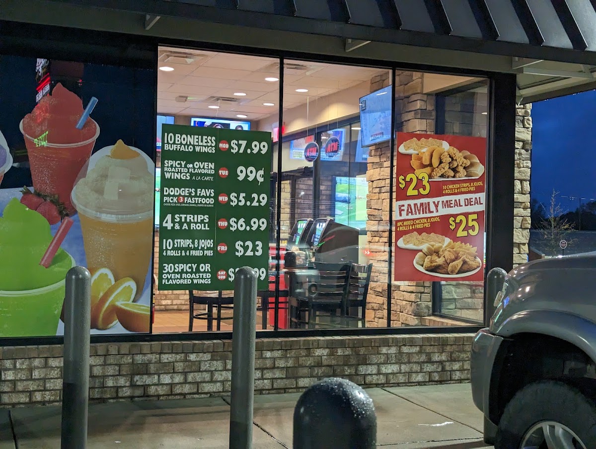 Dodge’s Southern Style menu board